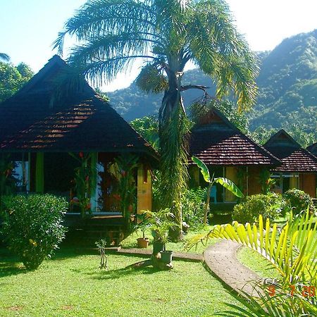 Tauhanihani Village Lodge La Vague Bleue Teahupoo Екстер'єр фото