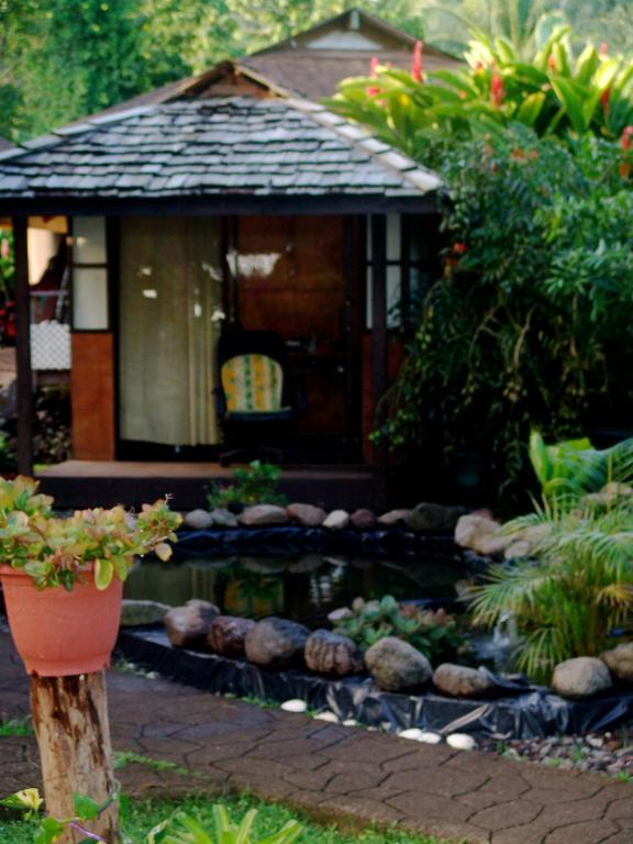 Tauhanihani Village Lodge La Vague Bleue Teahupoo Екстер'єр фото