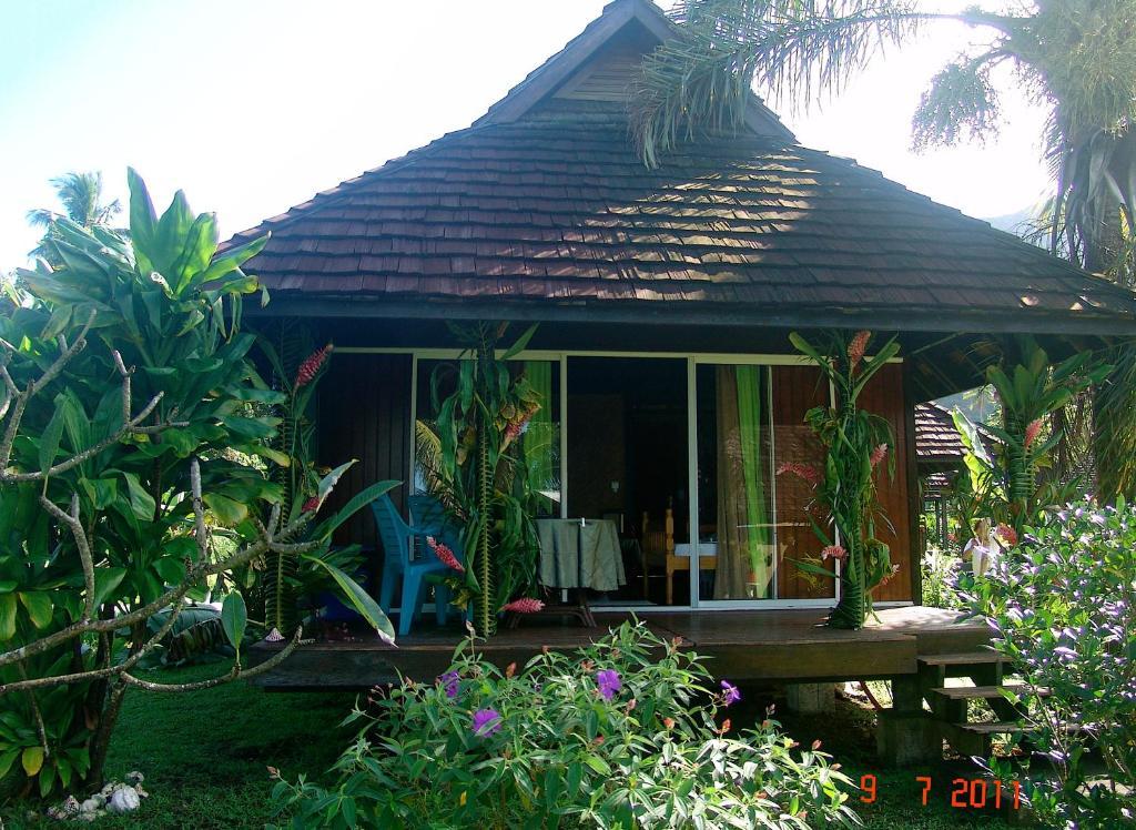 Tauhanihani Village Lodge La Vague Bleue Teahupoo Номер фото